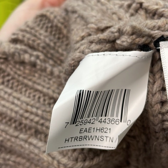 BCBG NWT small wool blend short sleeve poncho cowl neck - Picture 7 of 14